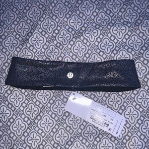 Lululemon Fly Away Tamer Headband II Luxtreme